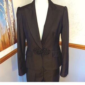 Anne Klein pant suit with cute flower detail
